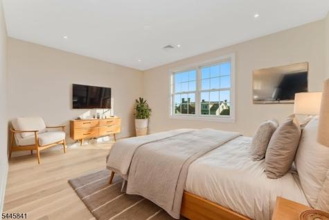 1004 Valerie Place Greenwich NJ 08886