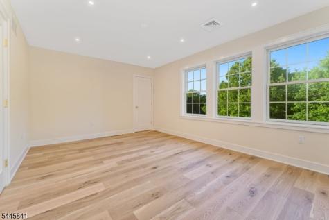 1004 Valerie Place Greenwich NJ 08886