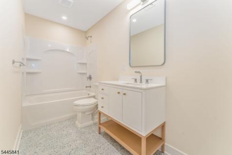 1004 Valerie Place Greenwich NJ 08886