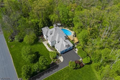 82 Woodman Lane Bernards NJ 07920
