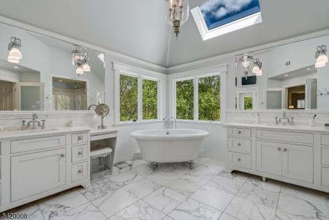 82 Woodman Lane Bernards NJ 07920