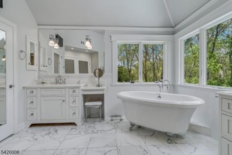 82 Woodman Lane Bernards NJ 07920