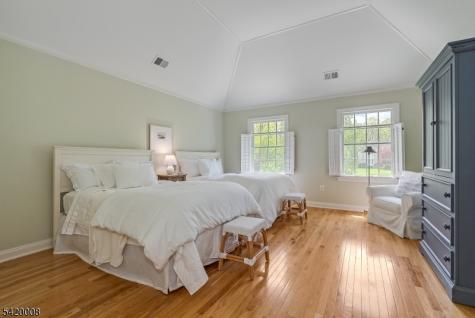 82 Woodman Lane Bernards NJ 07920