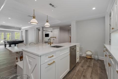 82 Woodman Lane Bernards NJ 07920