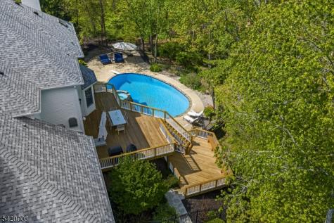 82 Woodman Lane Bernards NJ 07920