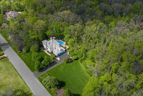 82 Woodman Lane Bernards NJ 07920