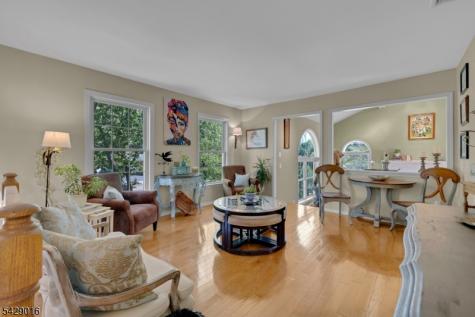 942 Liberty Street Belvidere NJ 07823