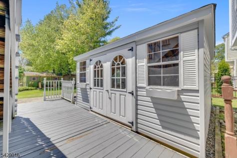 942 Liberty Street Belvidere NJ 07823