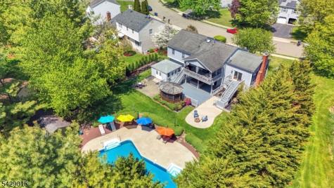 942 Liberty Street Belvidere NJ 07823