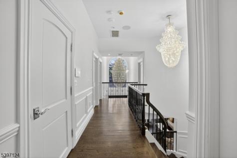 1096 Briar Way Fort Lee NJ 07024