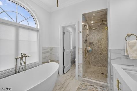 1096 Briar Way Fort Lee NJ 07024
