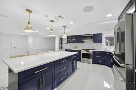 1096 Briar Way Fort Lee NJ 07024