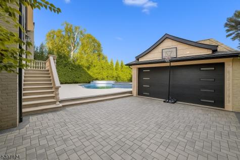 1096 Briar Way Fort Lee NJ 07024
