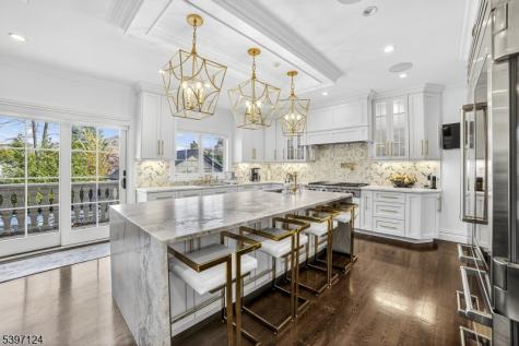 1096 Briar Way Fort Lee NJ 07024
