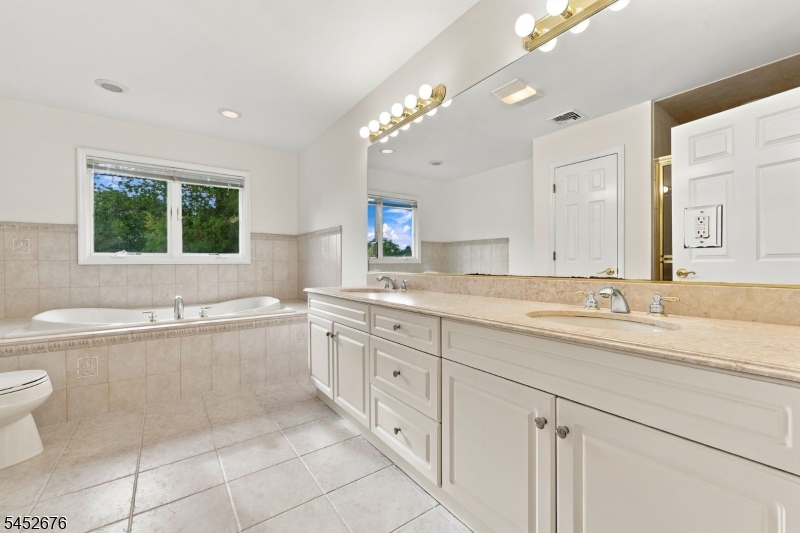 16 Sunset Drive Nutley NJ 07110