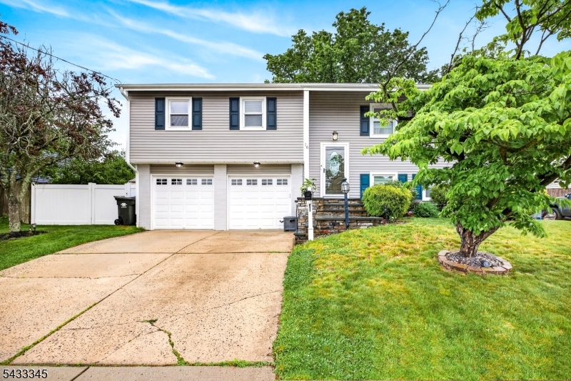 16 10TH Avenue Monroe NJ 08831