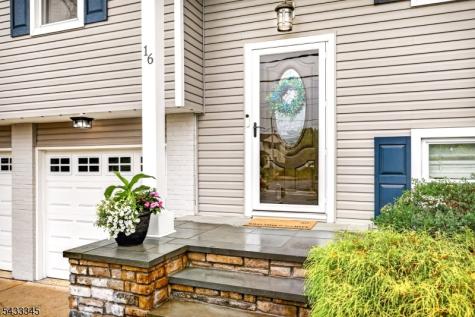 16 10TH Avenue Monroe NJ 08831