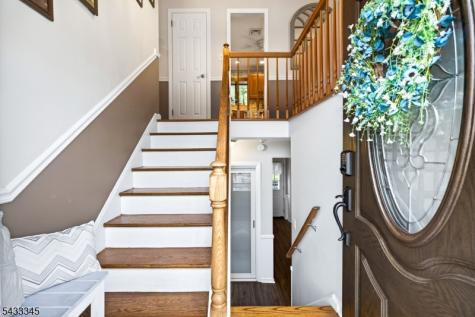 16 10TH Avenue Monroe NJ 08831