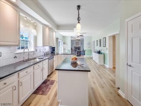 15 Alaco Lane Holland NJ 08848