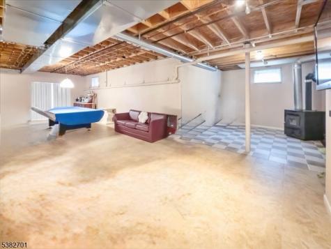 15 Alaco Lane Holland NJ 08848