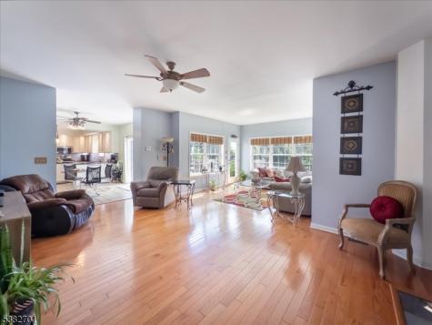 15 Alaco Lane Holland NJ 08848