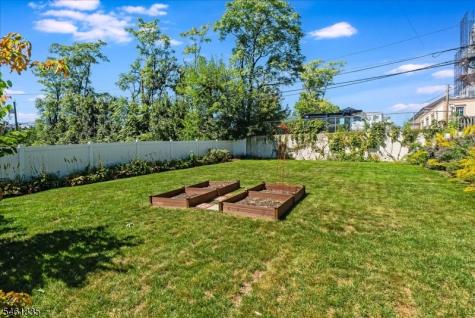 22 Forest Street Montclair NJ 07042