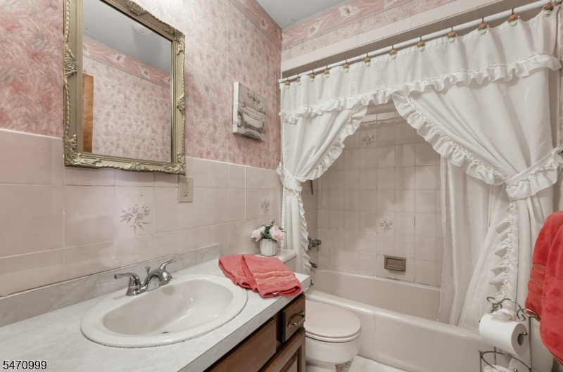621 Bloomfield Avenue Nutley NJ 07110
