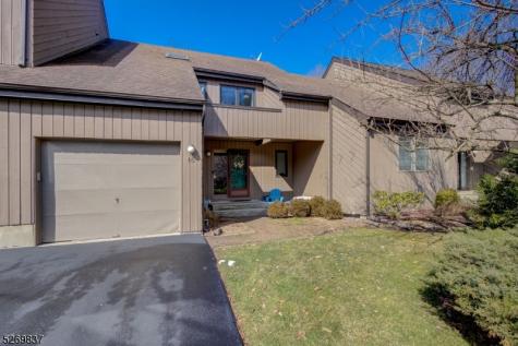 16 Robertson Court Morristown NJ 07960