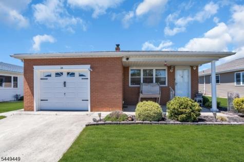 15 Capri Court Berkeley NJ 08757