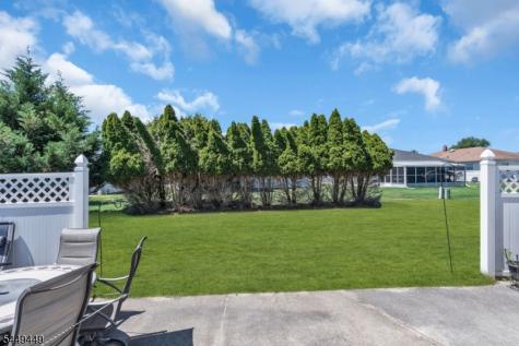 15 Capri Court Berkeley NJ 08757
