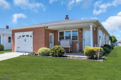 15 Capri Court Berkeley NJ 08757