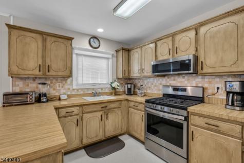 15 Capri Court Berkeley NJ 08757