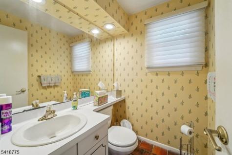 14 Eton Place Springfield NJ 07081