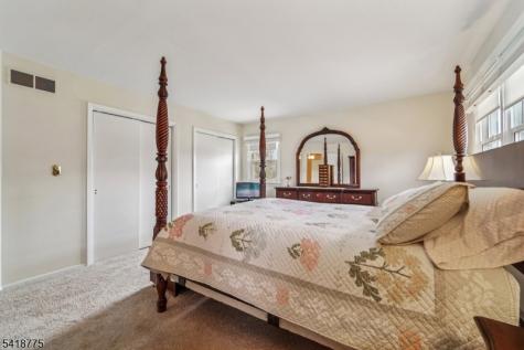14 Eton Place Springfield NJ 07081