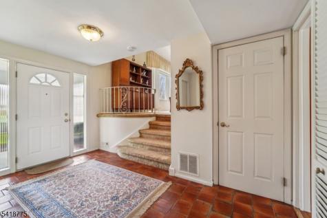 14 Eton Place Springfield NJ 07081
