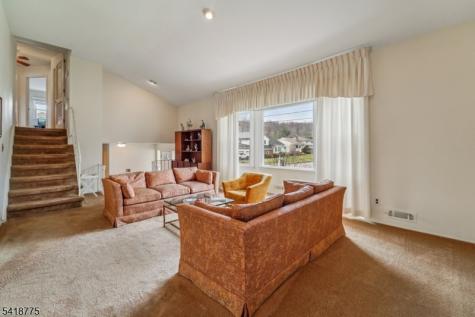 14 Eton Place Springfield NJ 07081