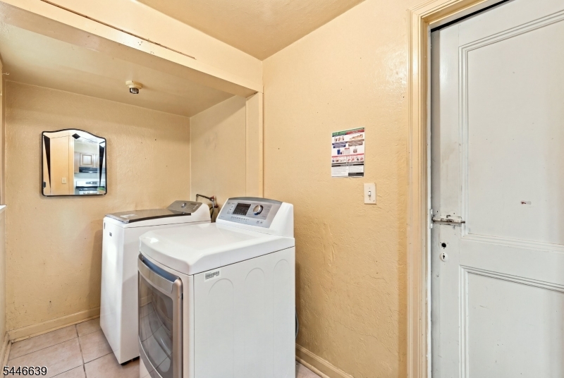 928 Beechwood Court Plainfield NJ 07060