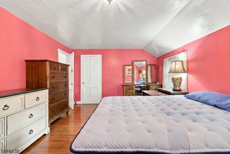 928 Beechwood Court Plainfield NJ 07060