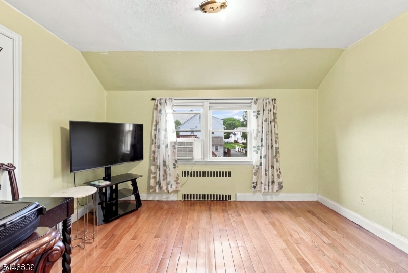 928 Beechwood Court Plainfield NJ 07060
