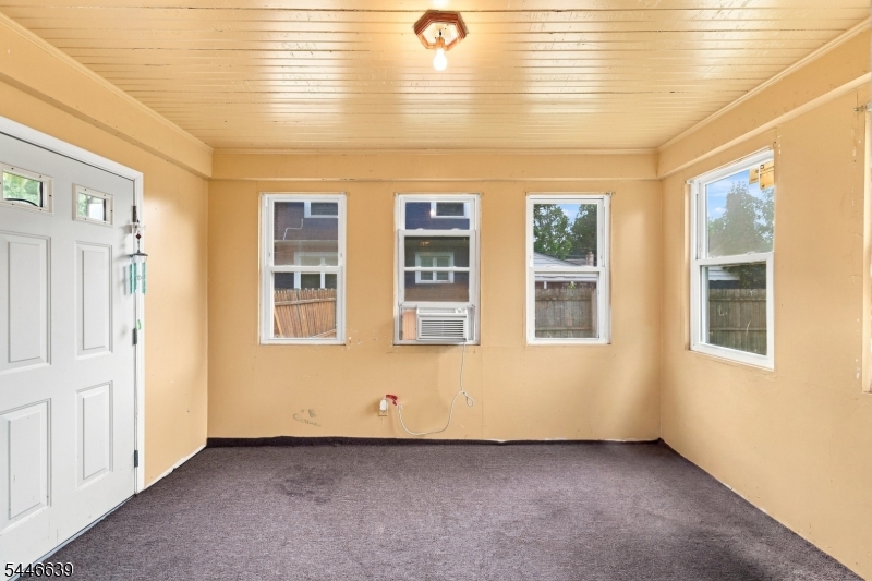 928 Beechwood Court Plainfield NJ 07060