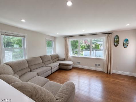 48 Sunnyside Road West Orange NJ 07052