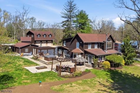1561 Macopin Road West Milford NJ 07480