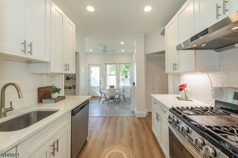 31 Morse Avenue East Orange NJ 07017