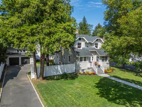 31 Morse Avenue East Orange NJ 07017