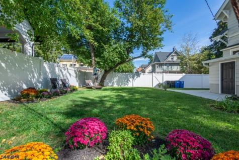 31 Morse Avenue East Orange NJ 07017
