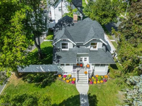 31 Morse Avenue East Orange NJ 07017