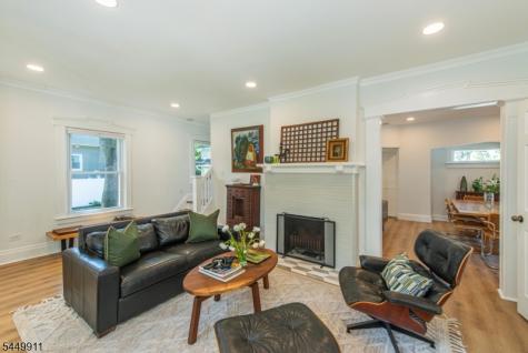 31 Morse Avenue East Orange NJ 07017