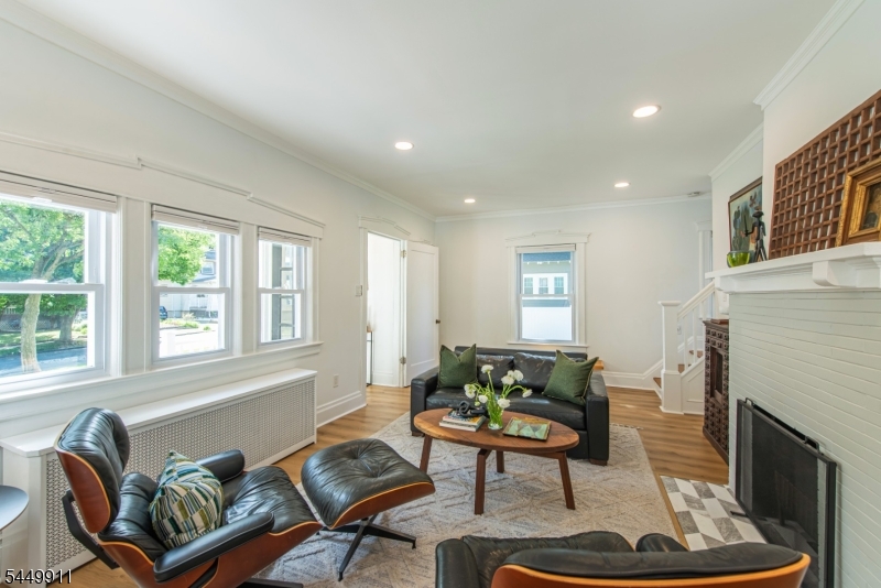 31 Morse Avenue East Orange NJ 07017