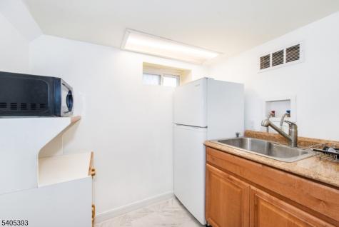 47 Ampere Parkway East Orange NJ 07017