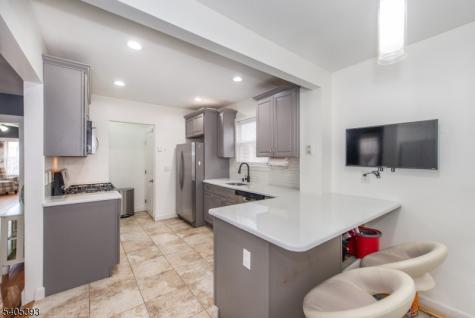 47 Ampere Parkway East Orange NJ 07017